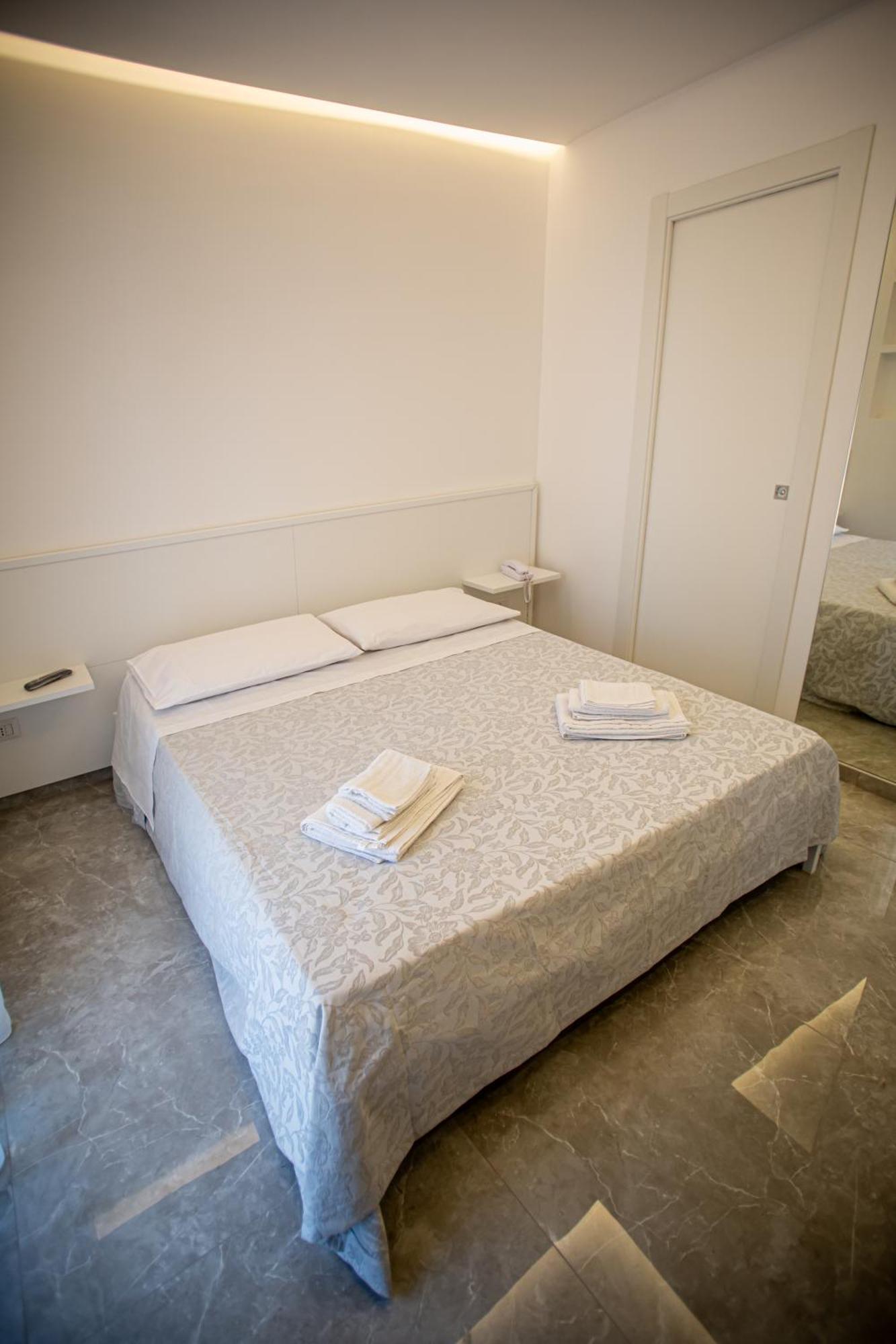 Forever Luxury Rooms 카스텔라마레디스타비아 외부 사진